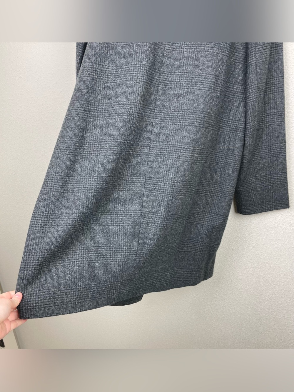 J.Crew Women's 10 Gray Plaid 100% Wool Blend Overcoat Highneck Posh Academia - Picture 16 of 16